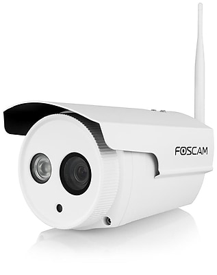 Foscam Plug Play 1.0 Megapixel 1280x720p H.264 Outdoor Wireless IP Camera