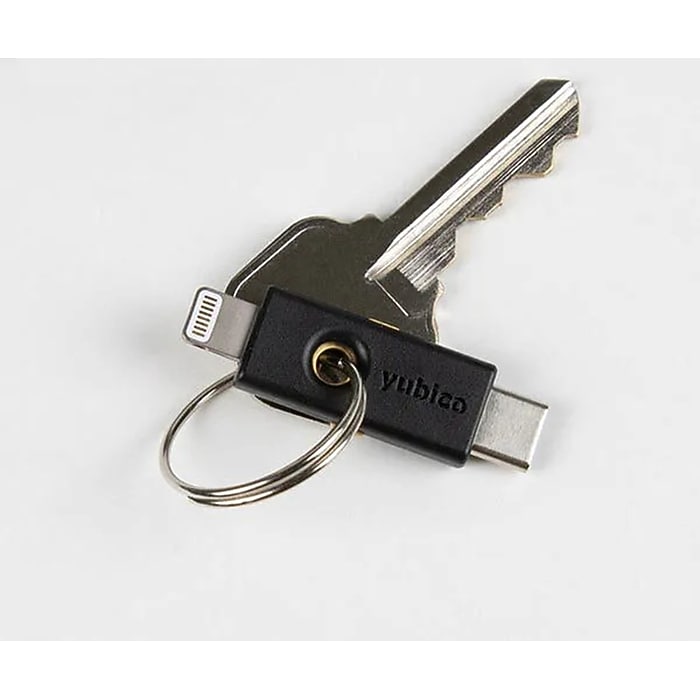 Yubico YubiKey 5Ci Security Key, USB‑C + Lightning, Black (100930
