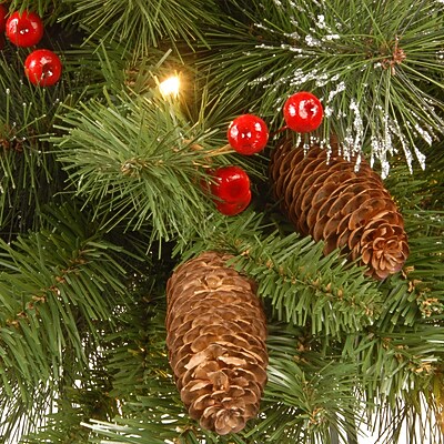 National Tree Company Crestwood Spruce Christmas Wreath - Thumbnail 4