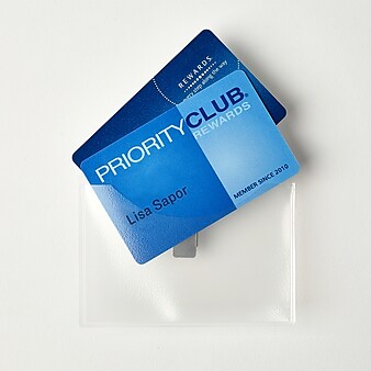 Avery Clip Style Name Badge Kit, Clear with White Inserts, 100/Box (74541)