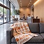 Safavieh Holiday Collection 4'-2" x 5'-0" Pumpkin Throw (HOL2502A-5060)~#|#~242519BB-3FCE-4F47-8E04F929E475DF32_sc7
