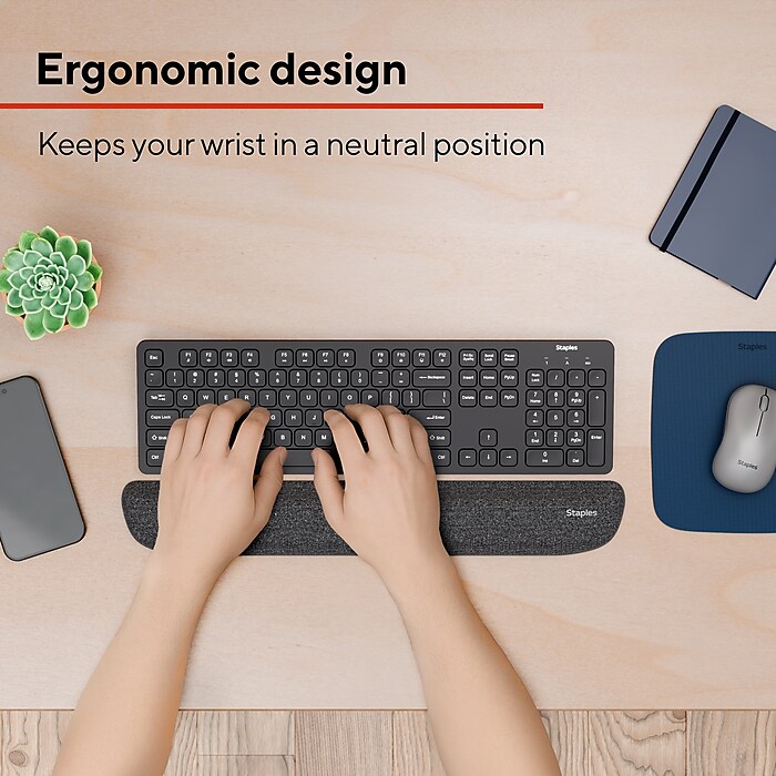 Staples TECH Gel Non-Skid Wrist Rest, Black (ST61823) | Staples