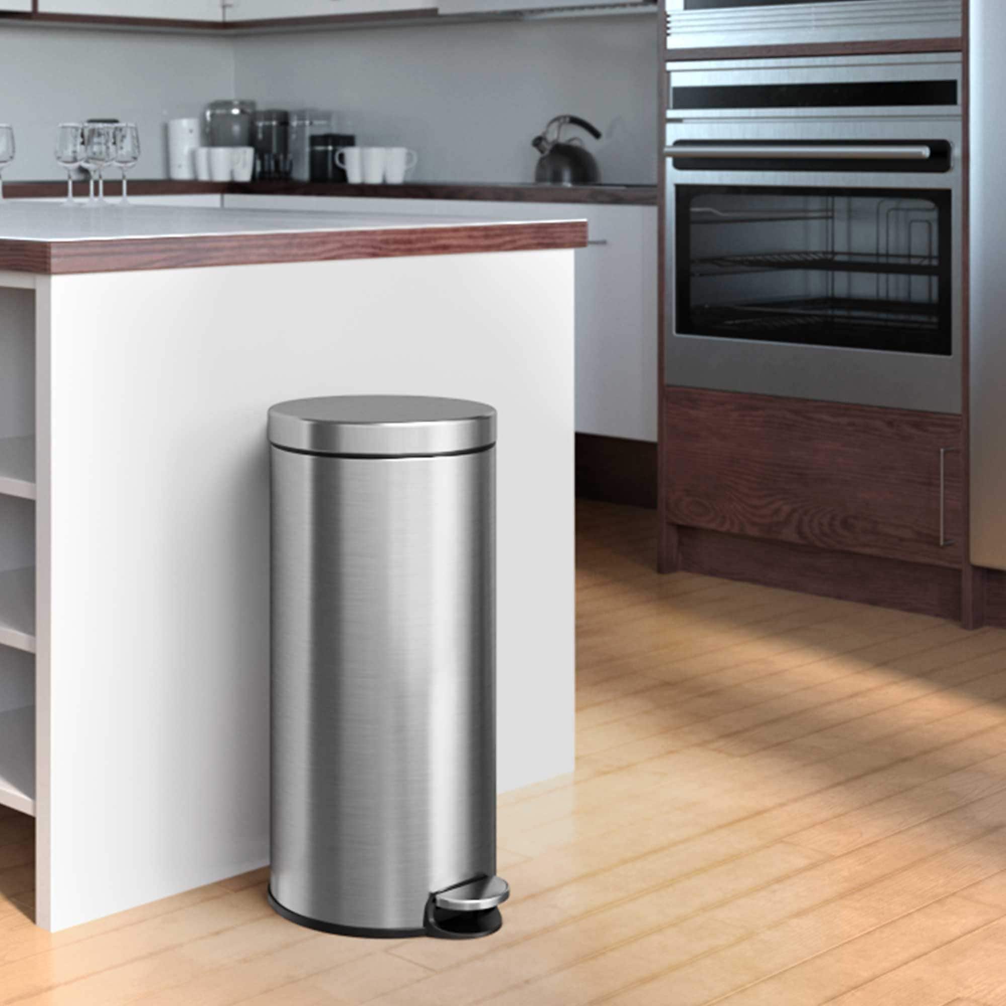 iTouchless SoftStep Round Stainless Steel Step Trash Can with Hinged Lid, 7.93 Gallon (IP08RSS) Sansujyuku sansujyuku.com
