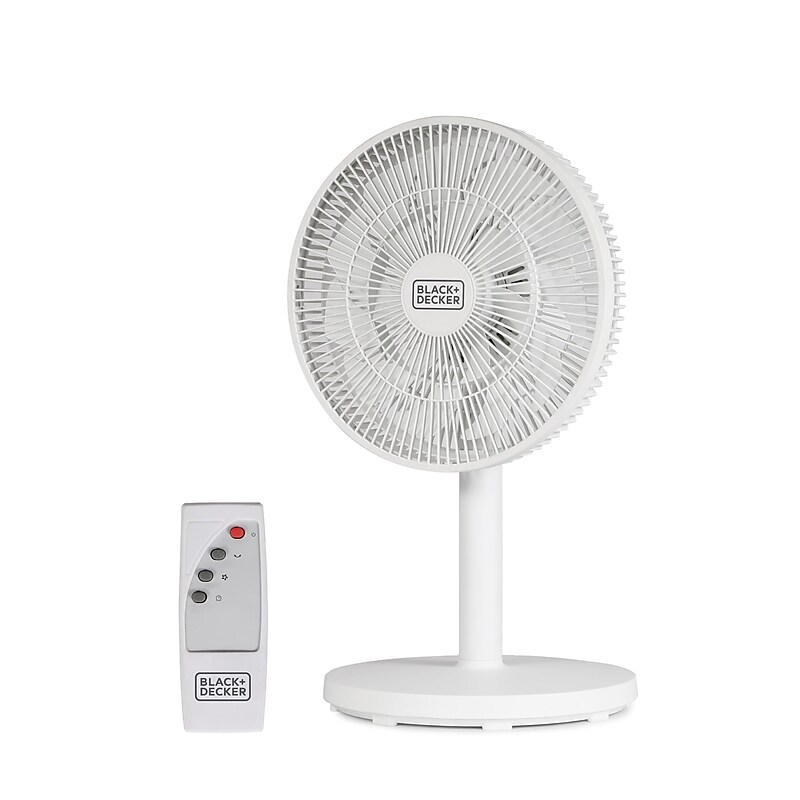 Black & Decker 12" Oscillating Desk Fan, 3-Speed, White (BFDTD12VW) image 1