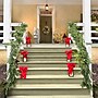 Fraser Hill Farm 9' Real Feel Pre-Lit Artificial Christmas Garland (FFRF108G-5MGR)~#|#~2A6FCC78-0650-4694-ACDD67C57D225A2C_sc7