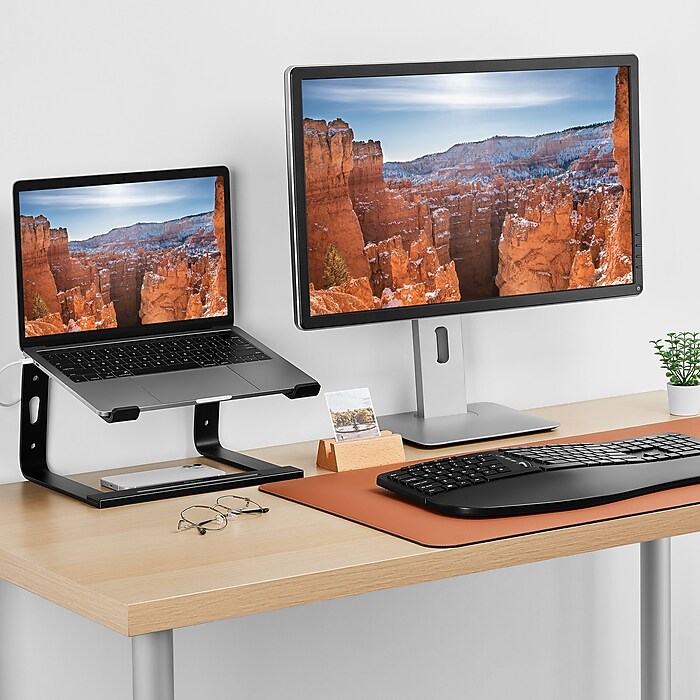 Staples TECH 11.2 x 10.2 Aluminum Laptop Stand, Black (ST62654