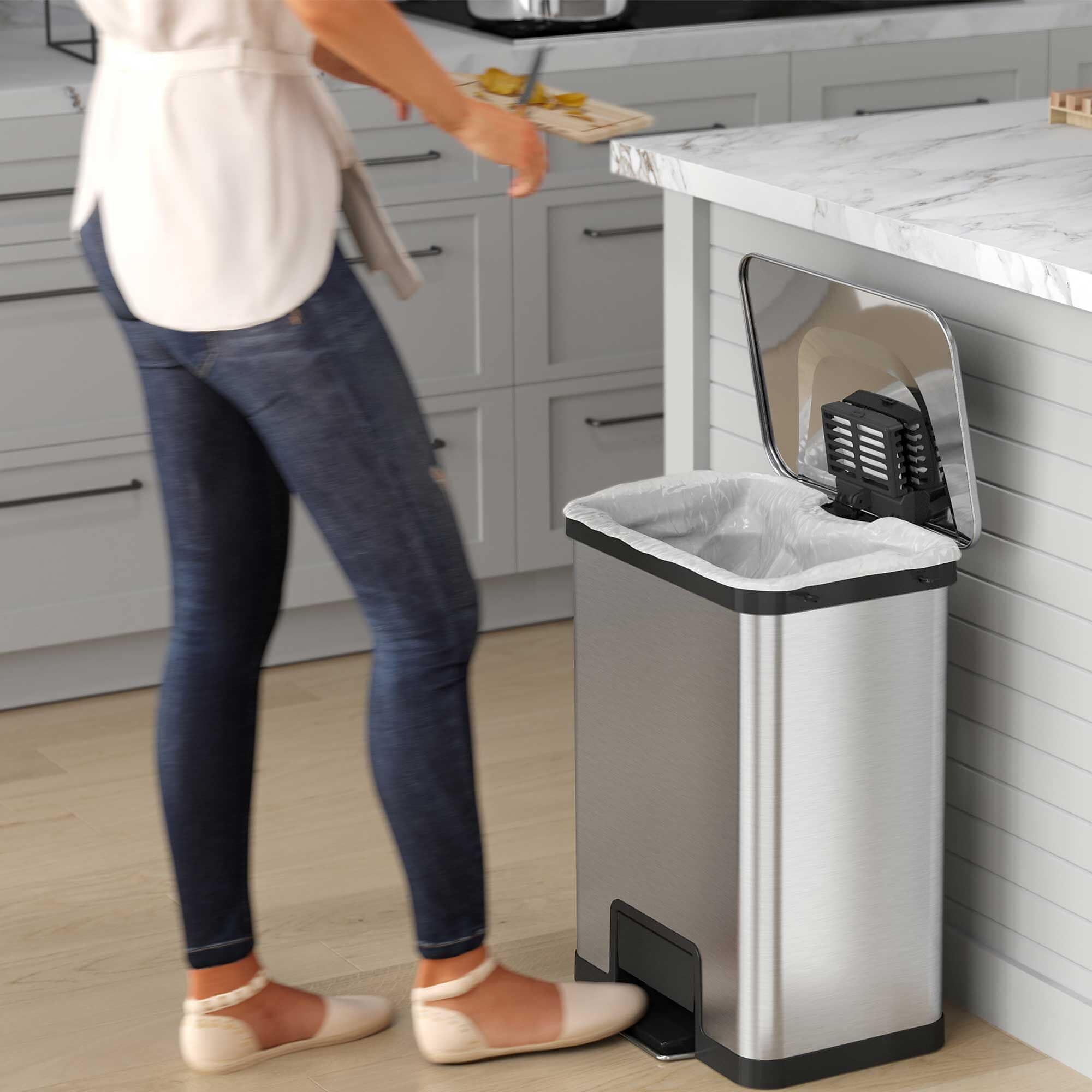 halo AirStep Stainless Steel Rectangular Step Pedal Trash Can with AbsorbX Odor Control System, 13 Gal., Silver (TR13SS) Sansujyuku sansujyuku.com