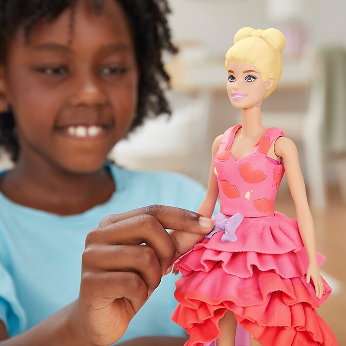 Play-Doh Barbie Designer Fashion Show (G1356) | Staples