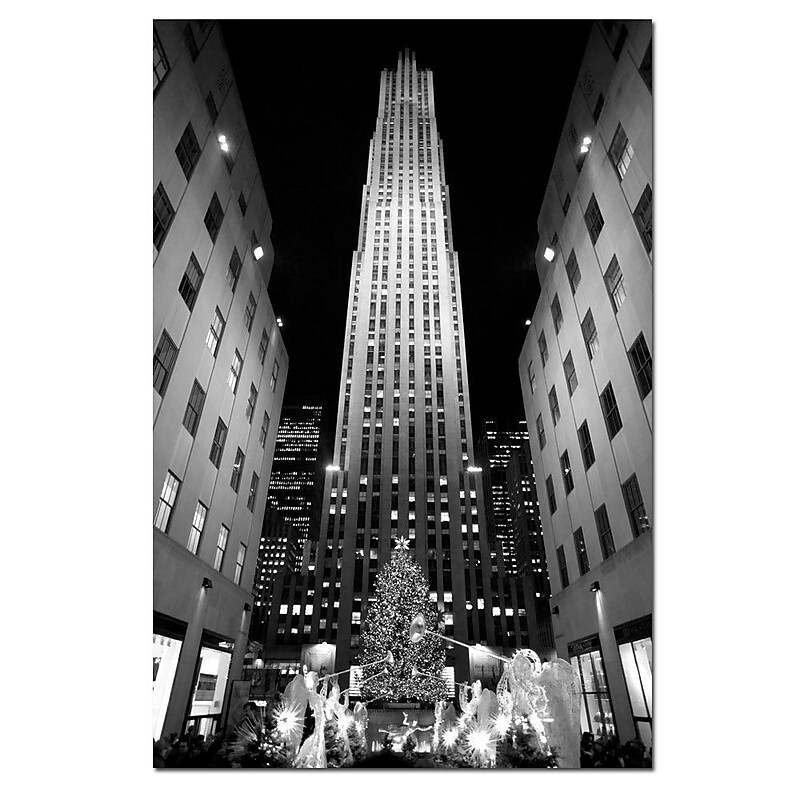 Trademark Fine Art Yale Gurney 'Rockefeller Night' Canvas Art 24x32 Inches (YG009-C2432GG) image 1
