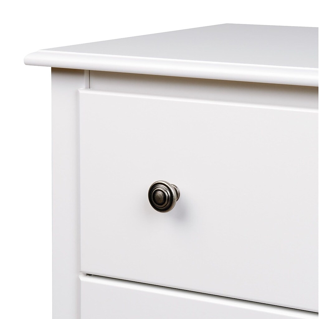 Close-up of top edge and side panel