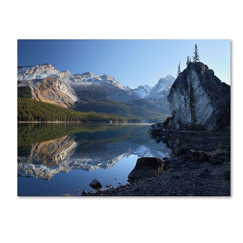 Trademark Fine Art 'Jasper Maligne Lake' 30" x 47" Canvas Art image 1