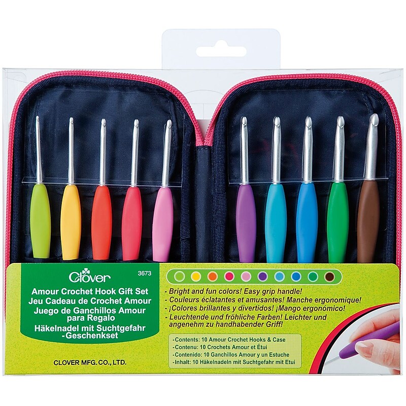 Amour Crochet Hook Set, Assorted Sizes image 1
