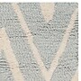Safavieh Helen Cambridge 2'6" x 6' Runner Indoor Area Rug, Tufted, Wool, Grey/Ivory (CAM711G-26)~#|#~m001375974_sc7