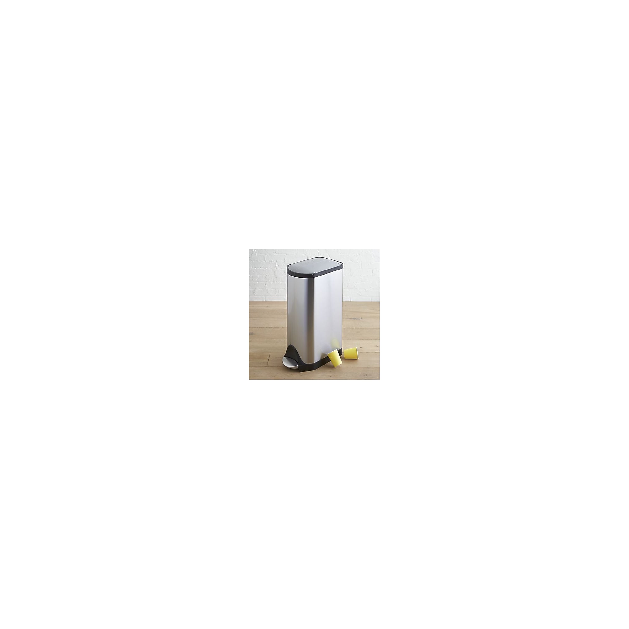 simplehuman Butterfly Step Trash Can, Fingerprint-Proof Stainless Steel, 8 Gallon (CW1824) Sansujyuku sansujyuku.com