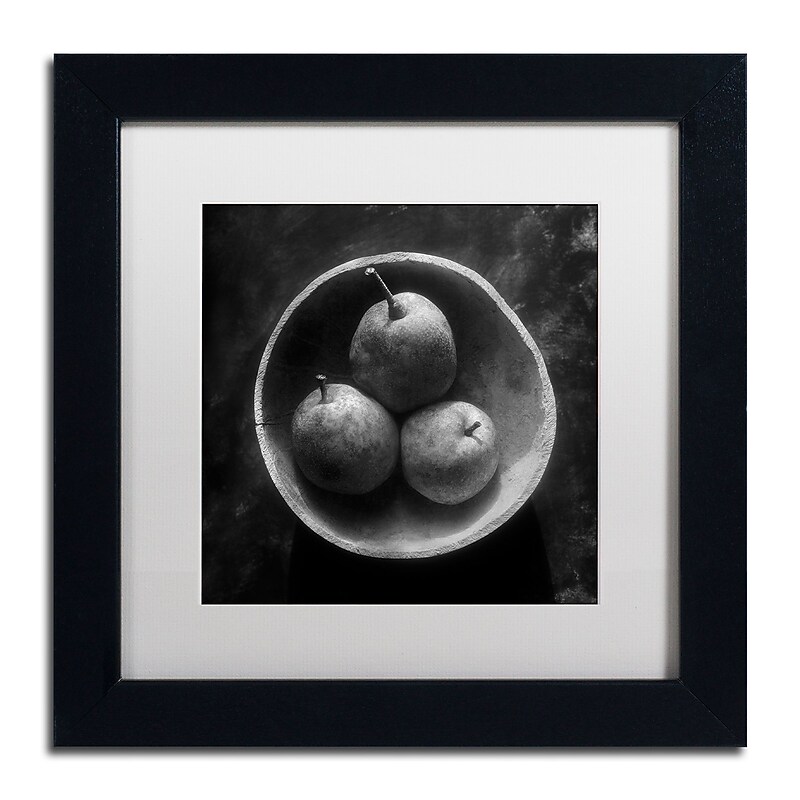 Trademark Fine Art ''Circulo de Peras'' by Moises Levy 11" x 11" White Matted Black Frame (ALI1102-B1111MF) image 1