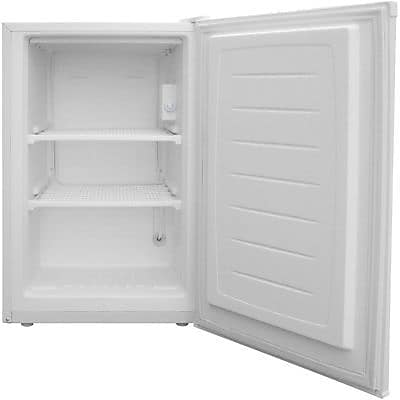 Magic Chef Upright Freezer - Thumbnail 4