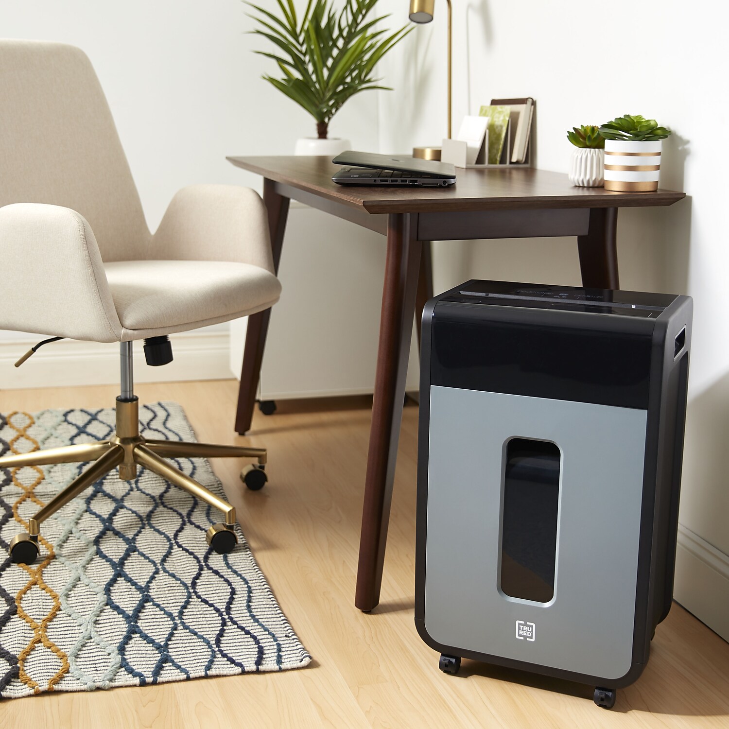 HITOUCH BUSINESS SERVICES 16Sheet MicroCut Commercial Shredder TRBMC163A