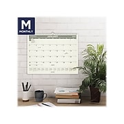 2022 AT-A-GLANCE 12" x 15" Monthly Calendar, Medium, Green (PMG77-28-22)