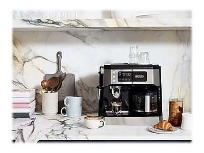 DeLonghi All-in-One 10-Cup Coffee and Espresso Machine Combination, Black/Stainless Steel (COM530M) - Thumbnail 2