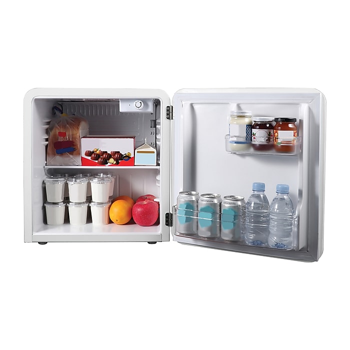 Magic Chef MCR16CHW 1.6-Cu. Ft. Retro Mini Fridge with Manual