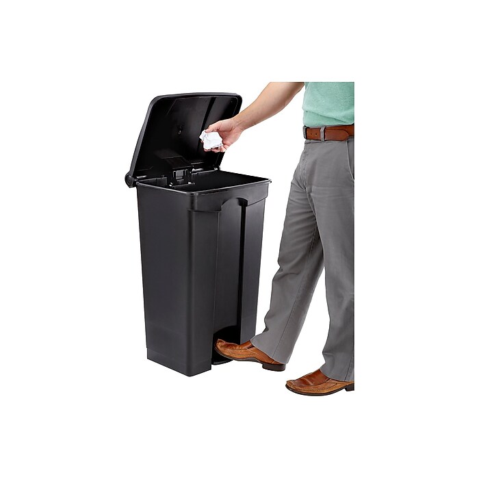 Safco Indoor Step Trash Can, Black Plastic, 23 Gal. (9923BL) | Staples