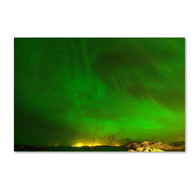 Trademark Fine Art Philippe Sainte-Laudy 'Norwegian Light' 12" x 19" Canvas Stretched (190836128143) image 1
