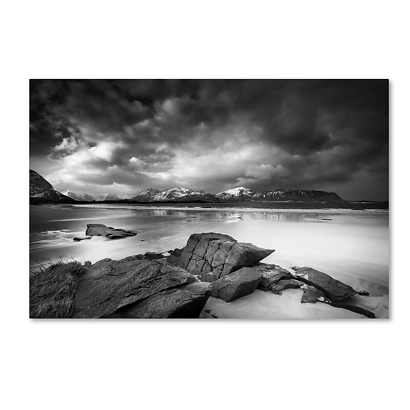 Trademark Fine Art Philippe Sainte-Laudy 'Getting There' 12" x 19" Canvas Stretched (190836126224) image 1